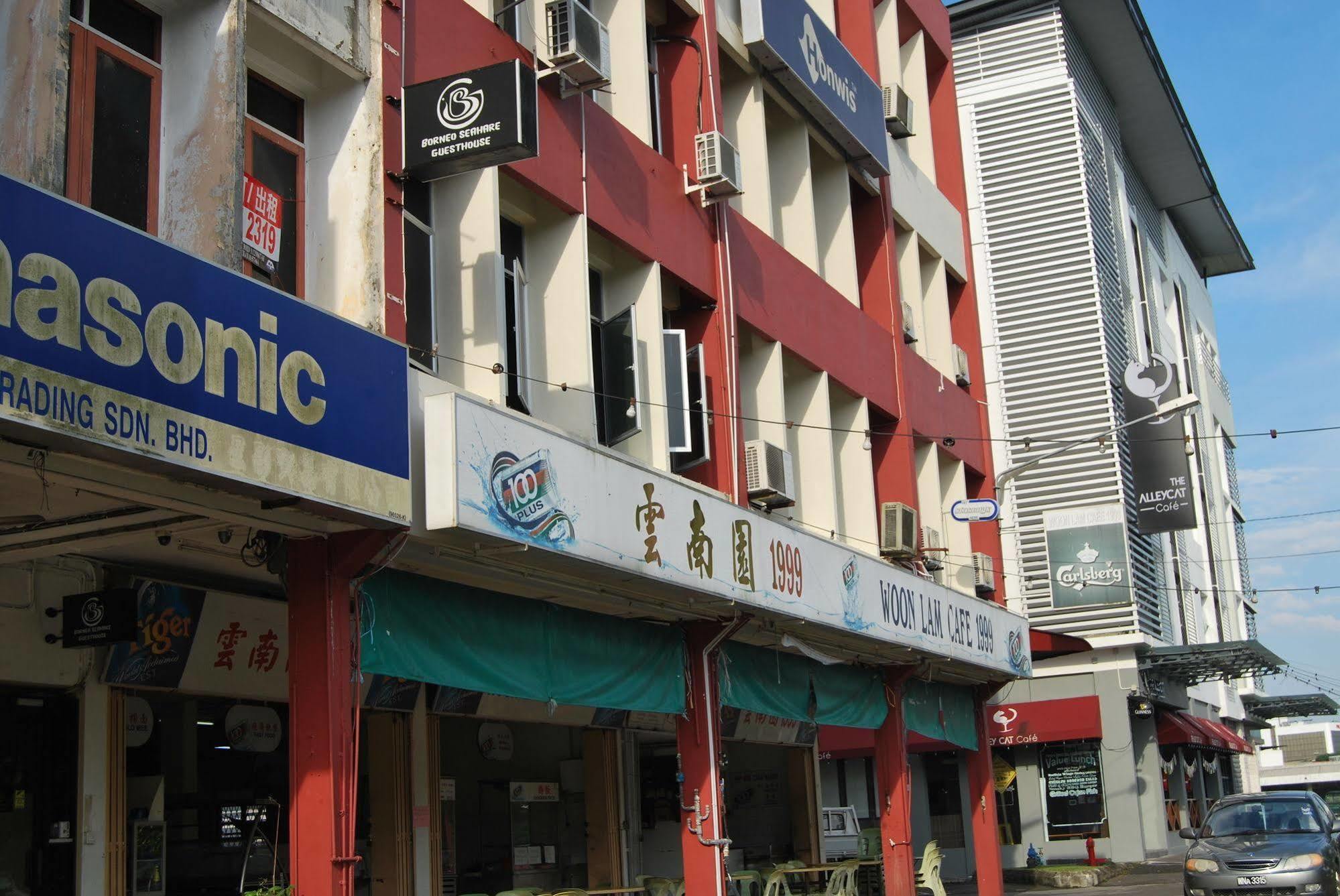 Borneo Sweet Guesthouse 쿠칭 외부 사진