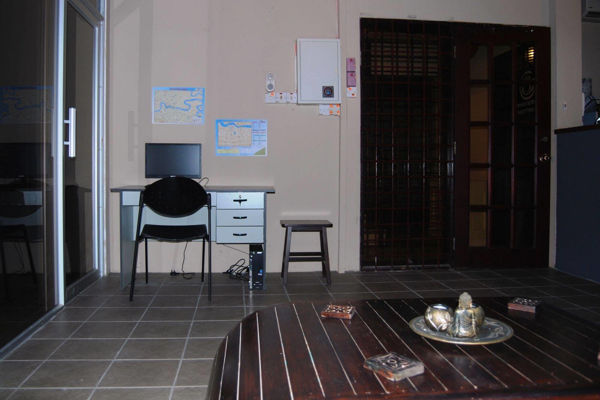 Borneo Sweet Guesthouse 쿠칭 외부 사진